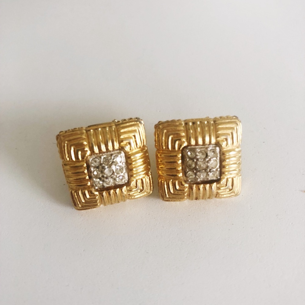 Gold square earrings with diamond detail